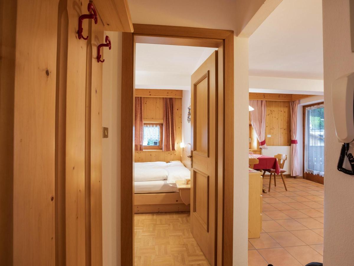 Ciasa Lino Aloch Pozza di Fassa Exterior foto